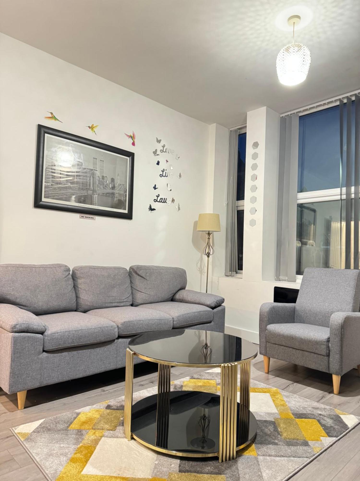 Icon Residencia Apartment Manchester Exterior photo